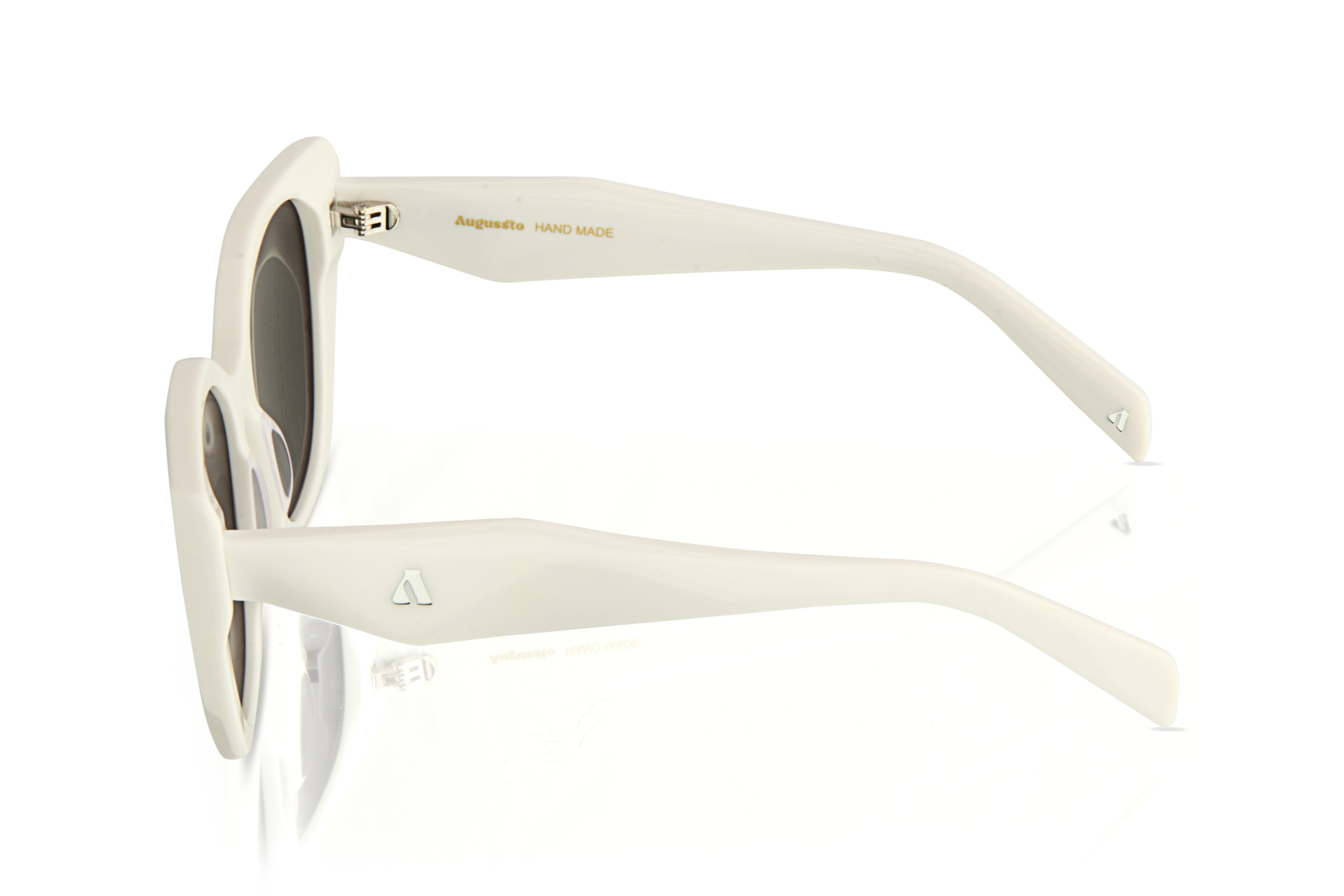 REGALIA IVORY